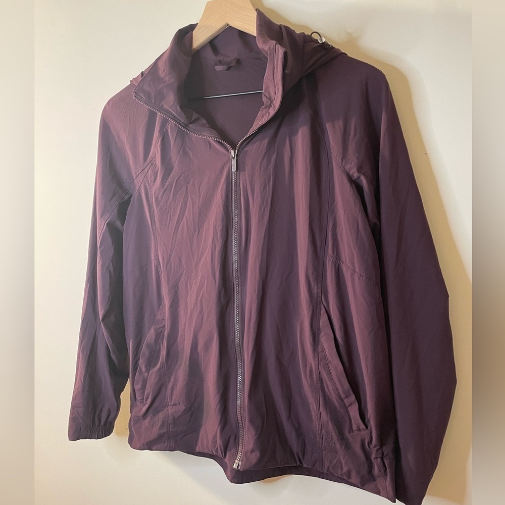 Lululemon|Step To It Hooded Full Zip Jacket Black cherry water Repellent Size 4